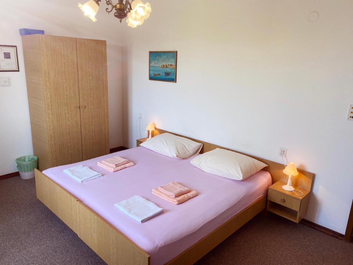 Rooms Nada 塞尼 外观 照片