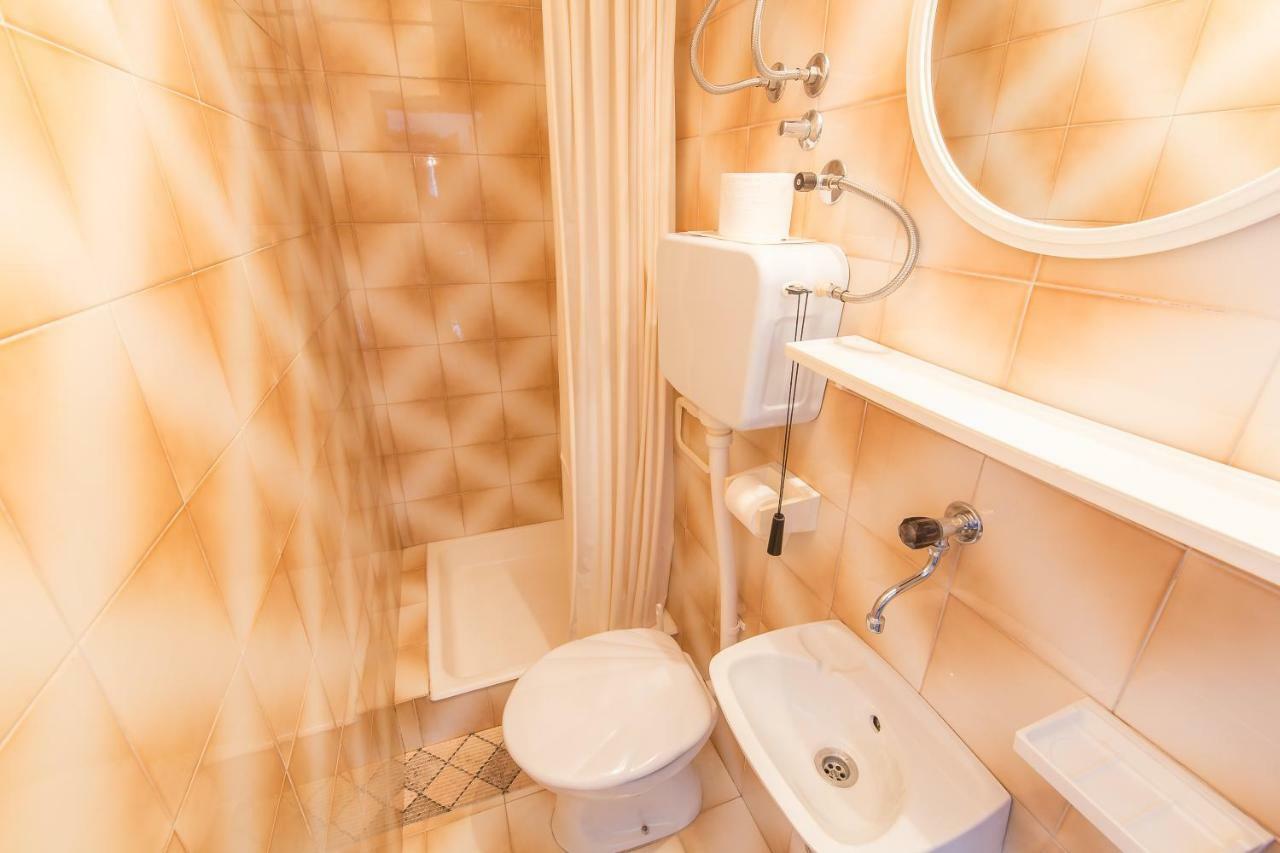 Rooms Nada 塞尼 外观 照片