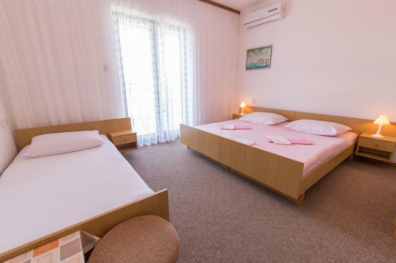 Rooms Nada 塞尼 外观 照片